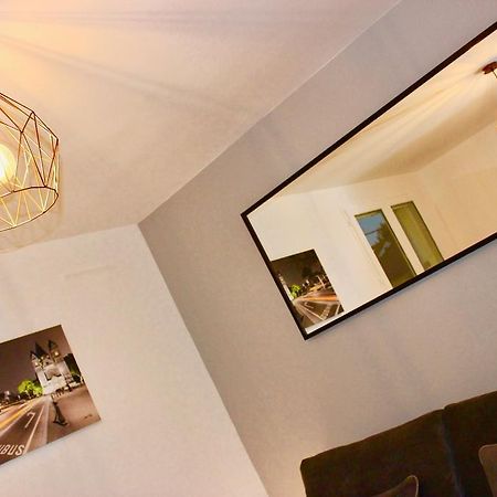 Апартаменты Le Toit D'Emma Longeville-les-Metz Экстерьер фото